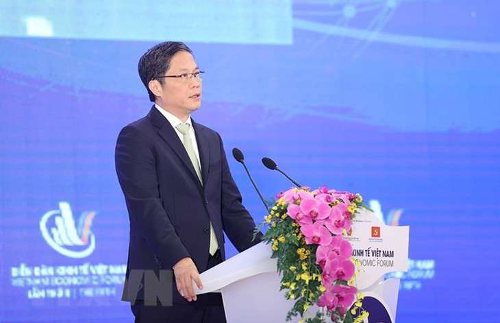 Khai mạc phiên toàn thể Diễn đàn Kinh tế Việt Nam lần thứ 5 - Ảnh 5. Khai mạc phiên toàn thể Diễn đàn Kinh tế Việt Nam lần thứ 5 - Ảnh 5.