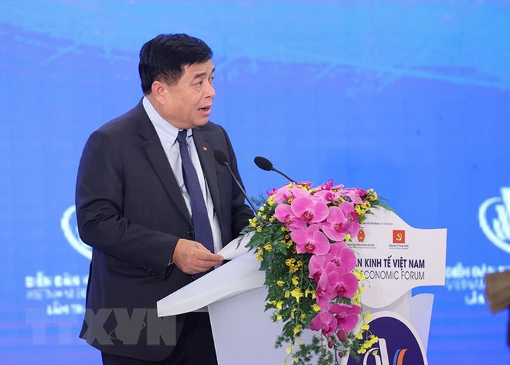 Khai mạc phiên toàn thể Diễn đàn Kinh tế Việt Nam lần thứ 5 - Ảnh 6. Khai mạc phiên toàn thể Diễn đàn Kinh tế Việt Nam lần thứ 5 - Ảnh 6.