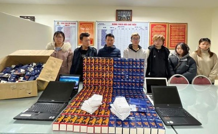 Triệt phá đường dây sản xuất sản phẩm hỗ trợ tăng cường sinh lý nam giới giả - Ảnh 2. Triệt phá đường dây sản xuất sản phẩm hỗ trợ tăng cường sinh lý nam giới giả - Ảnh 2.