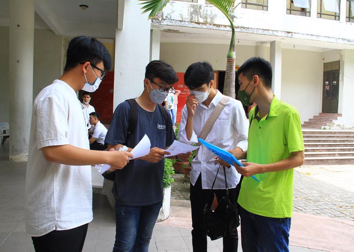 Thêm trường đại học lớn dùng chứng chỉ ngoại ngữ nội xét chuẩn đầu ra cho sinh viên - Ảnh 2.