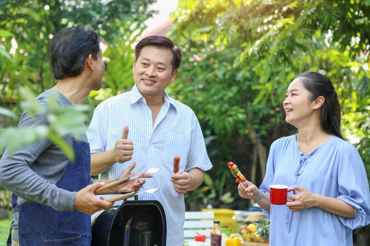 Nguyên tắc vàng giúp lựa chọn thức uống dinh dưỡng cho người trung niên - Ảnh 2.
