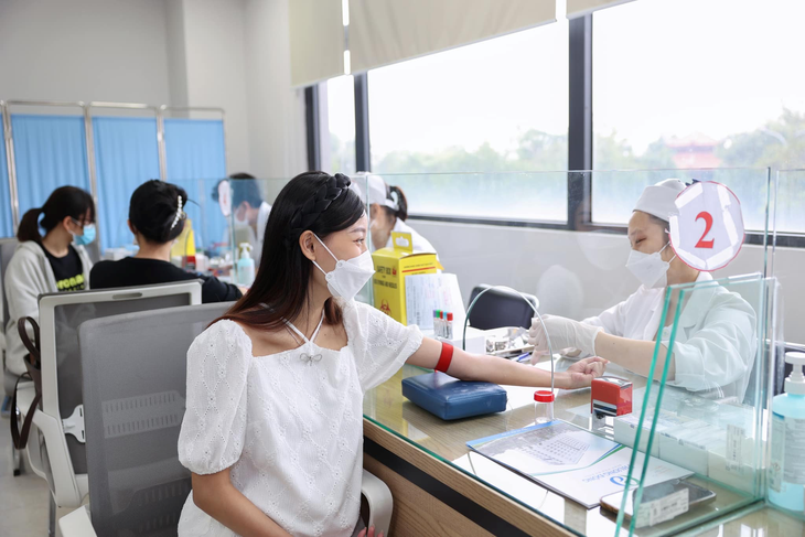 Á khôi Hoa Khôi Tài Sắc Việt Nam 2018 Đỗ Thu Huyền bất ngờ khoe bụng bầu - Ảnh 3. Á khôi Hoa Khôi Tài Sắc Việt Nam 2018 Đỗ Thu Huyền bất ngờ khoe bụng bầu - Ảnh 3.