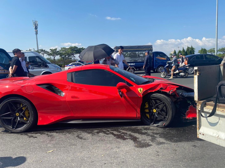 Công an Hà Nội thông tin vụ siêu xe Ferrari 488 tông chết người - Ảnh 3.