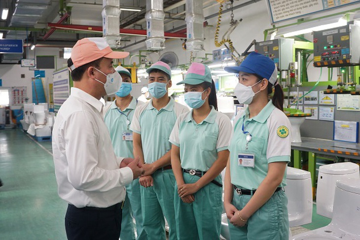 Ngành BHXH Việt Nam đã chi hỗ trợ hơn 47,2 nghìn tỷ đồng từ quỹ BHXH, BHTN đến người lao động và doanh nghiệp - Ảnh 1. Ngành BHXH Việt Nam đã chi hỗ trợ hơn 47,2 nghìn tỷ đồng từ quỹ BHXH, BHTN đến người lao động và doanh nghiệp - Ảnh 1.
