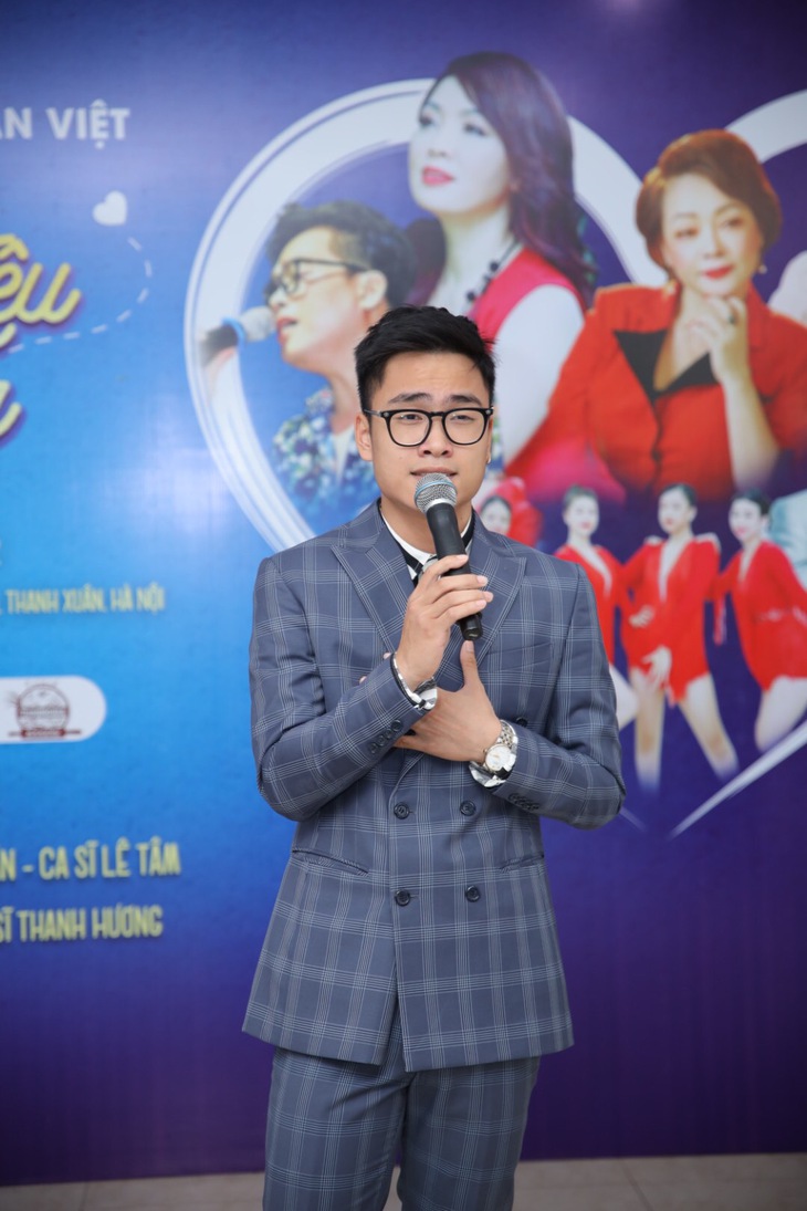 Nghệ sĩ Trà My, NSND Thái Bảo “Trao yêu thương” đến bệnh nhân tại Bệnh viện An Việt - Ảnh 2.
