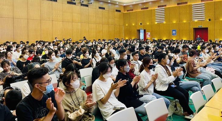 Cầu nối tìm kiếm việc làm phù hợp cho sinh viên cao đẳng y tế Bạch Mai - Ảnh 1. Cầu nối tìm kiếm việc làm phù hợp cho sinh viên cao đẳng y tế Bạch Mai - Ảnh 1.