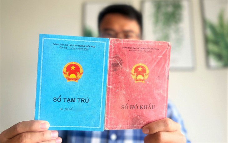 Từ 1/1/2023, cán bộ chỉ được yêu cầu công dân xuất trình sổ hộ khẩu khi nào?