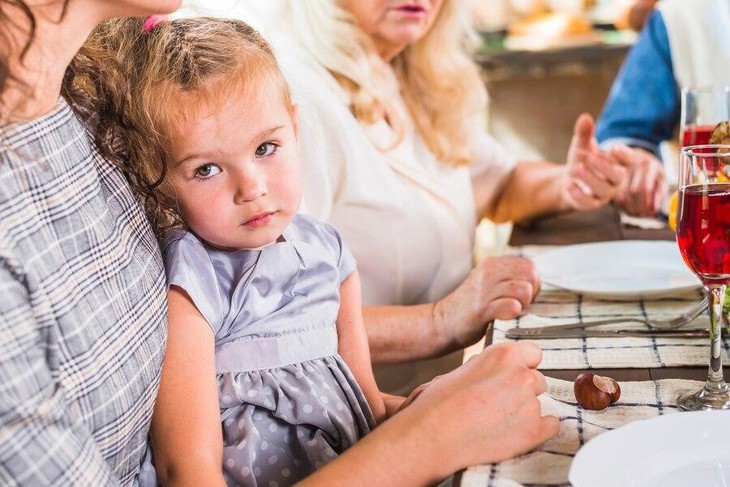 Ăn dặm thế nào để nuôi con không còn là "cuộc chiến"? - Ảnh 1. Ăn dặm thế nào để nuôi con không còn là "cuộc chiến"? - Ảnh 1.