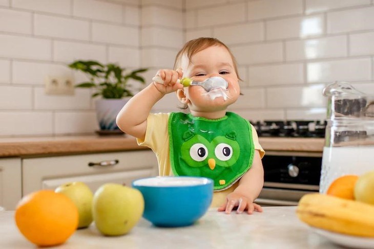 Ăn dặm thế nào để nuôi con không còn là "cuộc chiến"? - Ảnh 2. Ăn dặm thế nào để nuôi con không còn là "cuộc chiến"? - Ảnh 2.