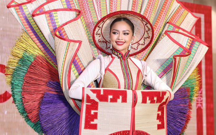 Hoa hậu Ngọc Châu mang 'chiếu Cà Mau' đến Miss Universe 2022
