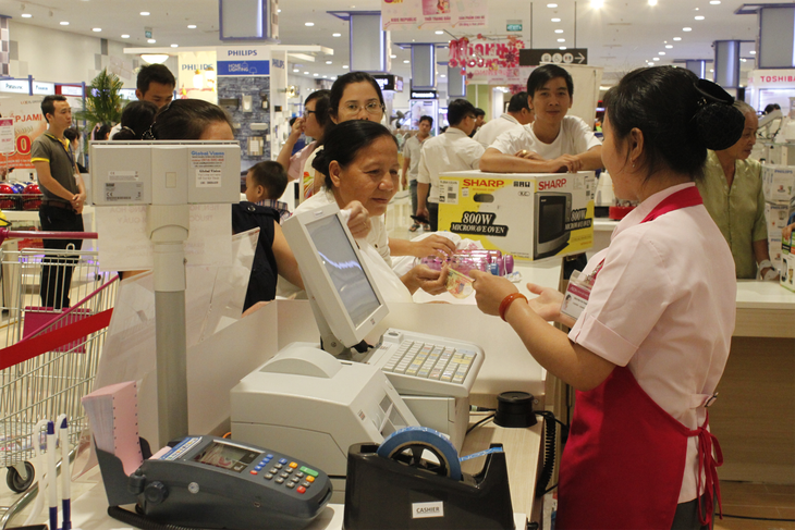 Bình Dương dồi dào hàng Tết phục vụ người dân - Ảnh 2.