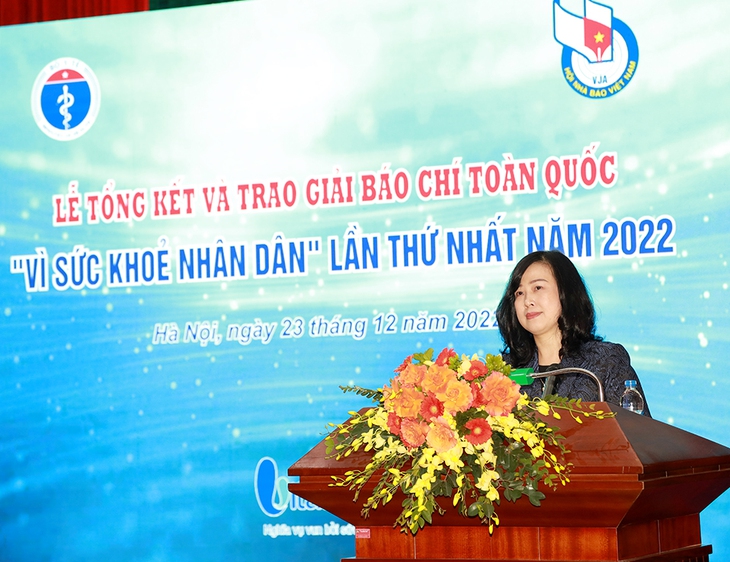 Bộ trưởng Đào Hồng Lan: Báo chí đã đồng hành, quảng bá đến người dân, dư luận xã hội về những thành tựu của ngành y tế  - Ảnh 1.