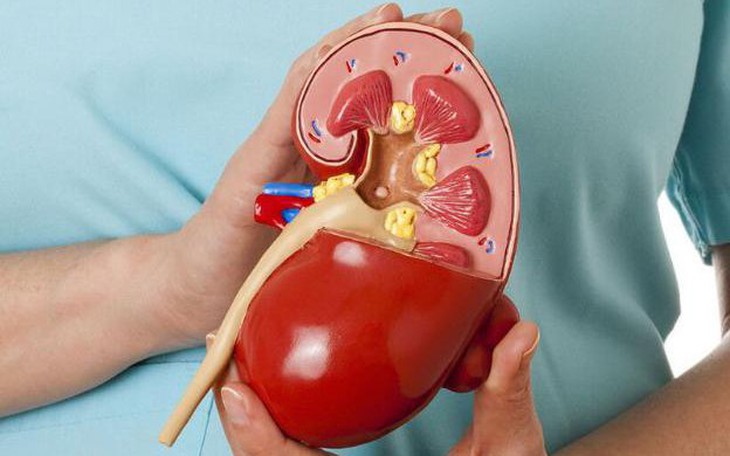 Biến chứng nguy hiểm khi tự ý điều trị hội chứng thận hư ở trẻ em