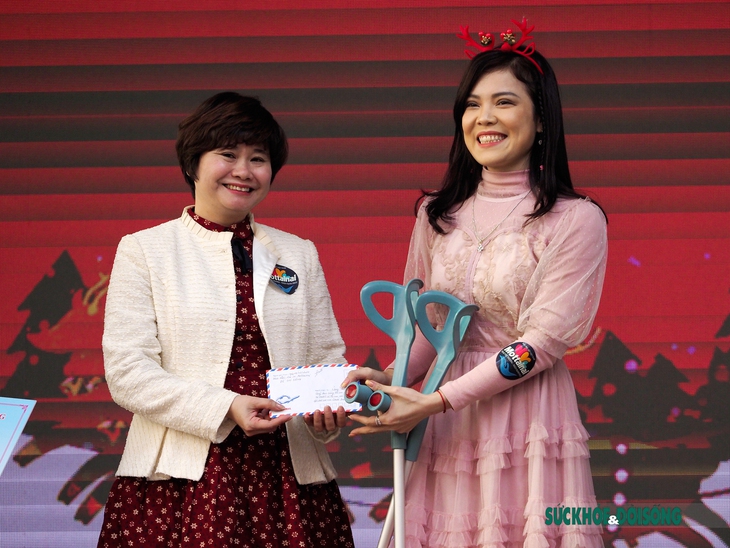 Hoa khôi vầng trăng khuyết Bế Thị Băng làm đại sứ trong ngày hội Mottainai Giáng Sinh 2022 - Ảnh 1. Hoa khôi vầng trăng khuyết Bế Thị Băng làm đại sứ trong ngày hội Mottainai Giáng Sinh 2022 - Ảnh 1.