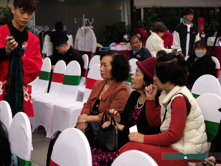 Hoa khôi vầng trăng khuyết Bế Thị Băng làm đại sứ trong ngày hội Mottainai Giáng Sinh 2022 - Ảnh 7. Hoa khôi vầng trăng khuyết Bế Thị Băng làm đại sứ trong ngày hội Mottainai Giáng Sinh 2022 - Ảnh 7.