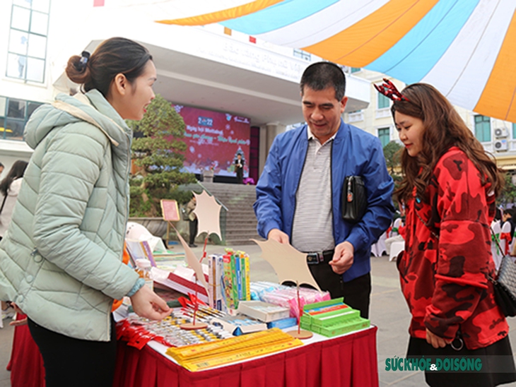 Hoa khôi vầng trăng khuyết Bế Thị Băng làm đại sứ trong ngày hội Mottainai Giáng Sinh 2022 - Ảnh 9. Hoa khôi vầng trăng khuyết Bế Thị Băng làm đại sứ trong ngày hội Mottainai Giáng Sinh 2022 - Ảnh 9.