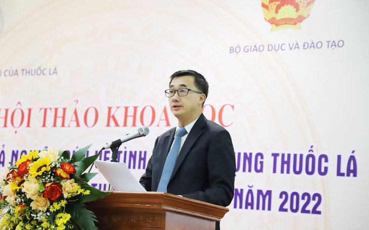 Báo động thực trạng hút thuốc lá điện tử và nung nóng trong giới trẻ gia tăng: Hiểm họa với sức khoẻ