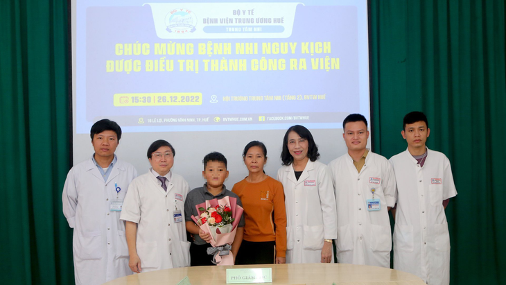 Cứu sống bệnh nhi bị nhiễm khuẩn huyết, hội chứng suy hô hấp cấp - Ảnh 1.