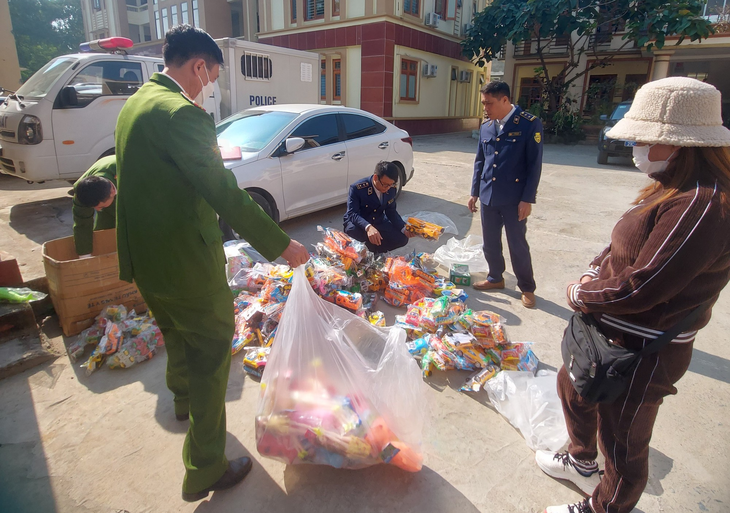 Yên Bái: Liên tiếp phát hiện hàng hóa nhập lậu không nguồn gốc xuất xứ - Ảnh 2.