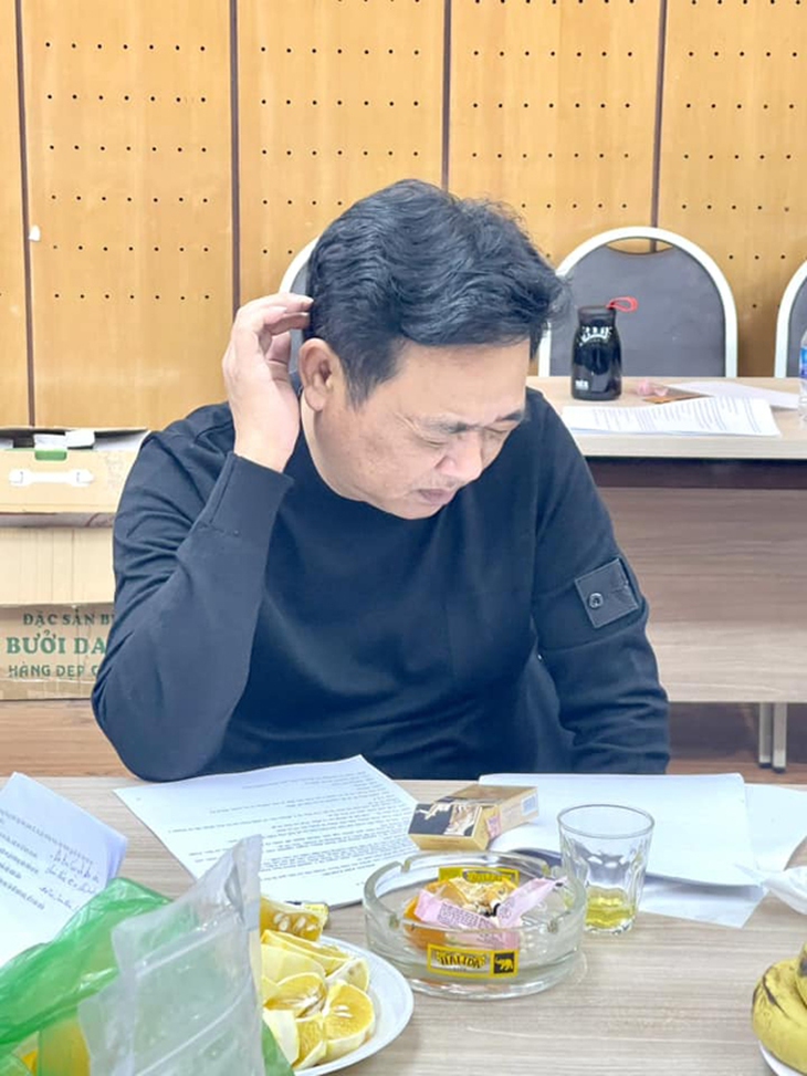 Ảnh hiếm hậu trường Táo quân 2023: Khán giả bật cười biểu cảm của "táo bà" Vân Dung - Ảnh 5. Ảnh hiếm hậu trường Táo quân 2023: Khán giả bật cười biểu cảm của "táo bà" Vân Dung - Ảnh 5.