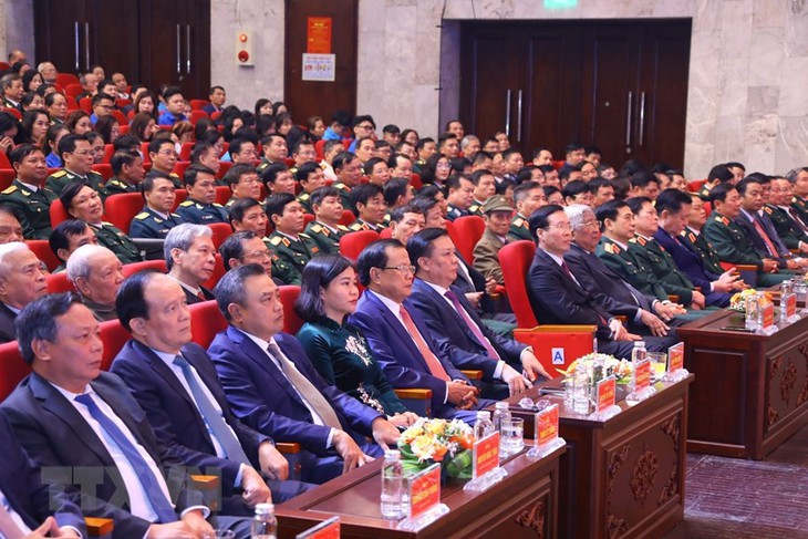 Lễ kỷ niệm 50 năm Chiến thắng Hà Nội-Điện Biên Phủ trên không - Ảnh 5.