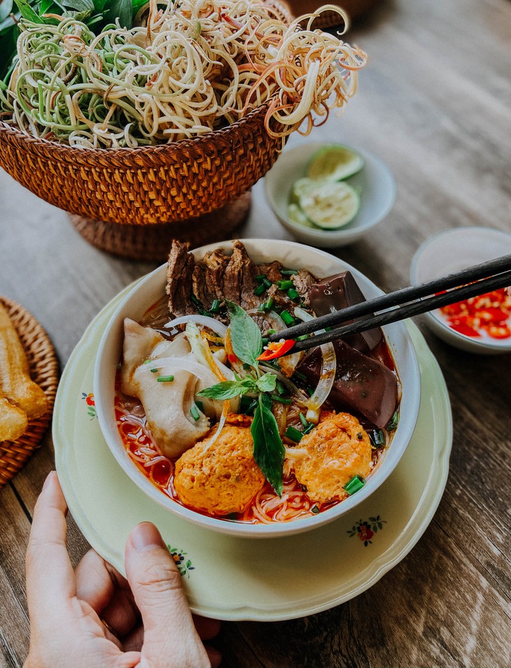 Hôm nay ăn gì: 20 món bún siêu ngon nghe tên đã thấy thèm - Ảnh 3.
