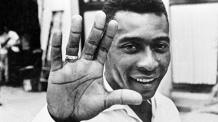 Thế giới tôn vinh và tiếc thương vị vua của 'bóng đá đẹp' Pele - Ảnh 6.