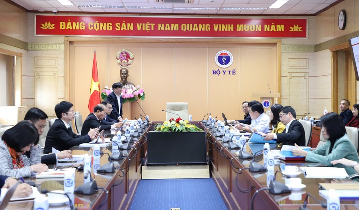 Bộ Y tế nỗ lực đẩy mạnh cải cách thủ tục hành chính - Ảnh 1.