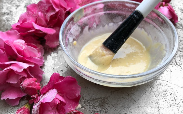 5 công thức mặt nạ "nuôi dưỡng" làn da trắng sáng mùa đông
