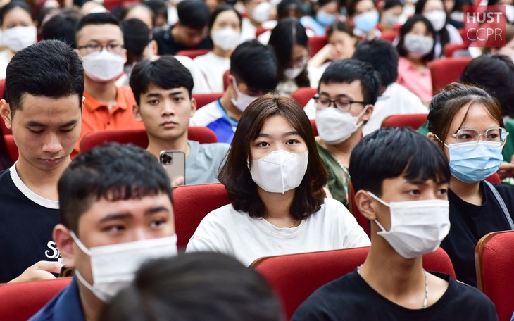 Thứ trưởng Bộ GD&ĐT nêu điểm khác biệt giữa đại học và trường đại học?