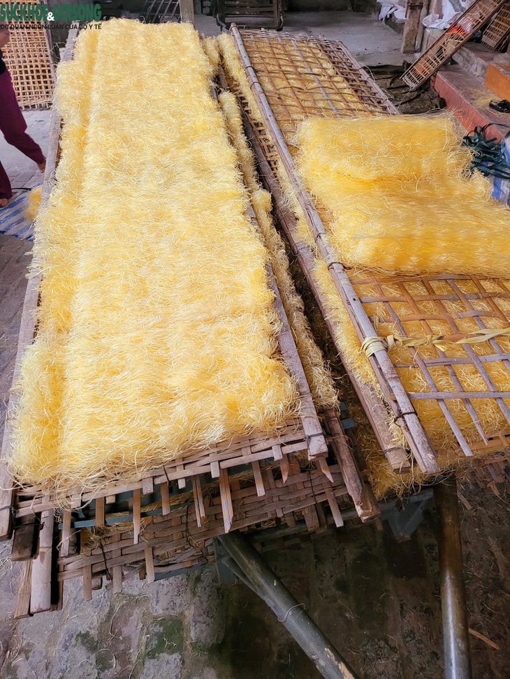 Làng nghề miến Dương Liễu tất bật cho vụ Tết - Ảnh 3.