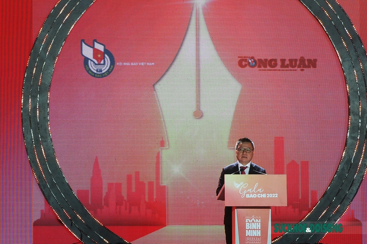 Gala Báo chí 2022: Thông điệp ý nghĩa về niềm tin và hy vọng - Ảnh 1. Gala Báo chí 2022: Thông điệp ý nghĩa về niềm tin và hy vọng - Ảnh 1.