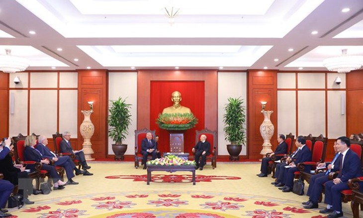 Tổng Bí thư Nguyễn Phú Trọng tiếp Chủ tịch Thượng viện Pháp - Ảnh 2. Tổng Bí thư Nguyễn Phú Trọng tiếp Chủ tịch Thượng viện Pháp - Ảnh 2.