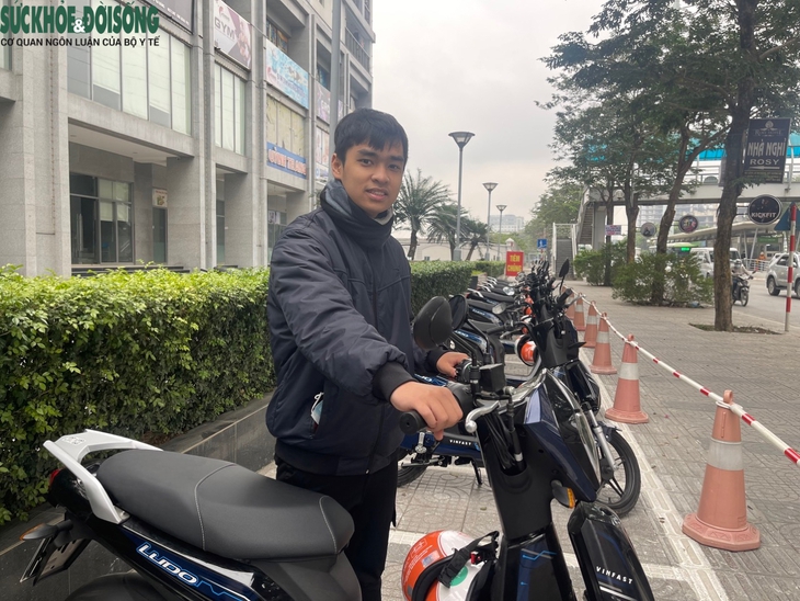 Trải nghiệm xe điện 2 bánh miễn phí kết nối với xe buýt BRT ở Hà Nội - Ảnh 5. Trải nghiệm xe điện 2 bánh miễn phí kết nối với xe buýt BRT ở Hà Nội - Ảnh 5.
