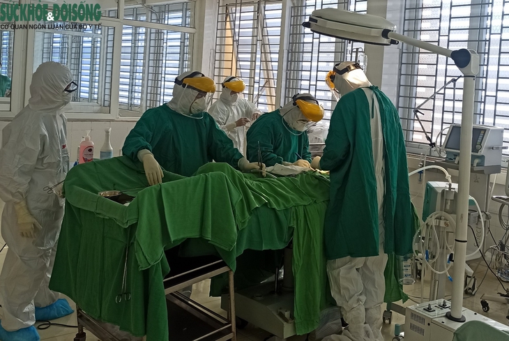 Mổ cấp cứu viêm ruột thừa bệnh nhân COVID - Ảnh 1. Mổ cấp cứu viêm ruột thừa bệnh nhân COVID - Ảnh 1.