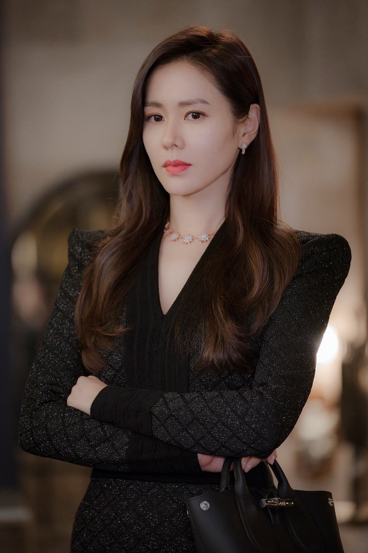 Cặp đôi "Hạ cánh nơi anh" Huyn Bin - Son Ye Jin: Nhà trai tài phiệt bất động sản, nhà nữ cũng chẳng kém cạnh - Ảnh 7. Cặp đôi "Hạ cánh nơi anh" Huyn Bin - Son Ye Jin: Nhà trai tài phiệt bất động sản, nhà nữ cũng chẳng kém cạnh - Ảnh 7.