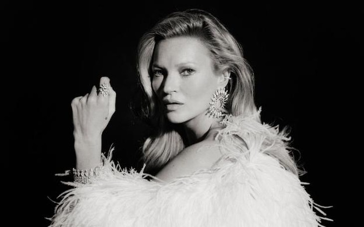 Kate Moss tiết lộ bí quyết duy trì vẻ đẹp của một siêu mẫu