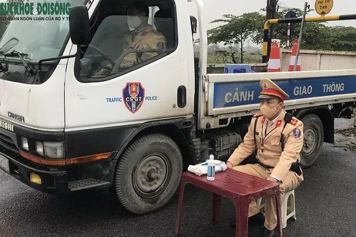 Đảm bảo an toàn giao thông tuyến đường đến Lễ hội Chùa Hương - Ảnh 8.