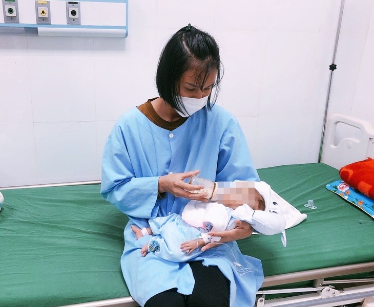 Nuôi sống trẻ sinh non 29 tuần tuổi bị viêm ruột hoại tử   - Ảnh 1.