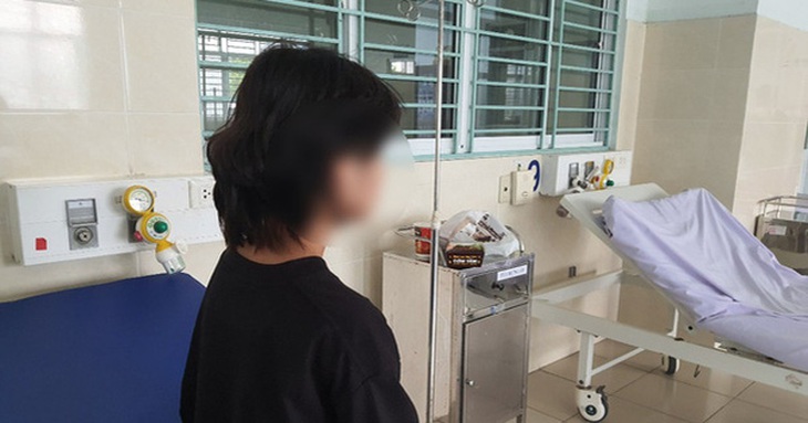 Diễn biến mới nhất vụ bé gái 15 tuổi uống thuốc an thần tự tử khi đang mang thai