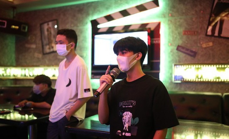 karaoke2.jpeg