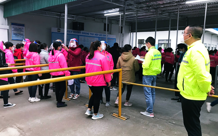 Công ty tăng lương, gần 5.000 công nhân trở lại làm việc sau 1 tuần đình công