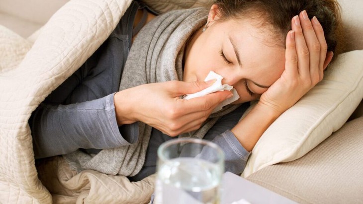 Phòng tránh, điều trị cảm lạnh khi trời rét - Ảnh 1.
