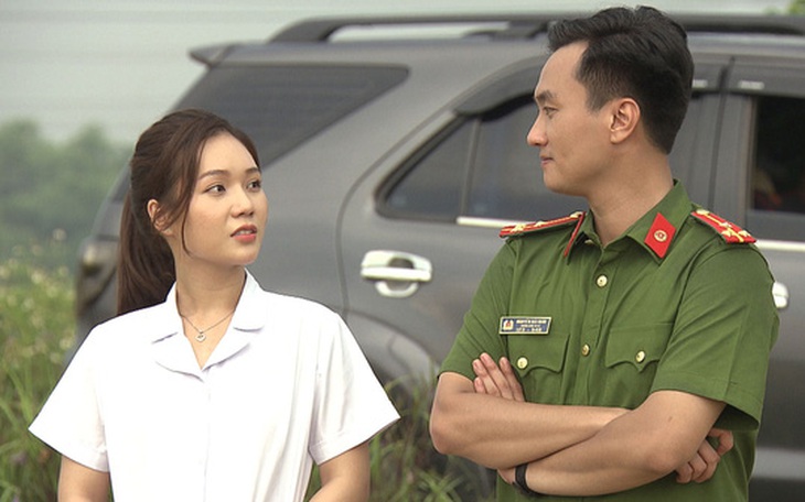 Y tá Ngọc phim ‘Phố trong làng’ được nhiều người... mê