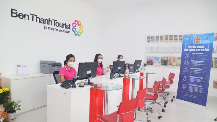 Công ty du lịch ở TP.HCM đồng loạt mở bán tour đi nước ngoài - Ảnh 1. Công ty du lịch ở TP.HCM đồng loạt mở bán tour đi nước ngoài - Ảnh 1.