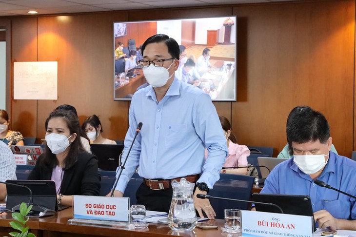 TP.HCM: Phát hiện 163 học sinh là F0 khi quay lại trường - Ảnh 1. TP.HCM: Phát hiện 163 học sinh là F0 khi quay lại trường - Ảnh 1.