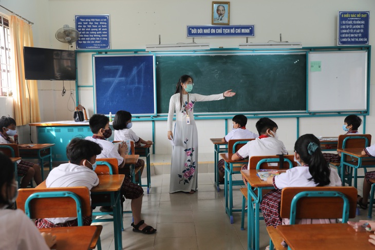Sẽ sửa đổi hướng dẫn xử trí các trường hợp F0, F1 trong trường học - Ảnh 2.
