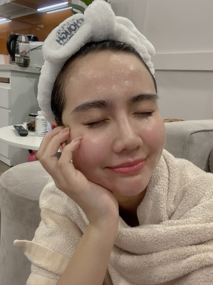 Huyền Lizzie phim 'Thương ngày nắng về' bất ngờ chia sẻ bí kíp chiến thắng COVID-19 - Ảnh 9.