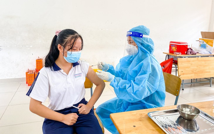 Chiều 19/2: Sau khi Bộ Y tế "nhắc", hiện chỉ còn 3 tỉnh bao phủ vaccine COVID-19 mũi 2 cho trẻ từ 12-17 tuổi dưới 80%
