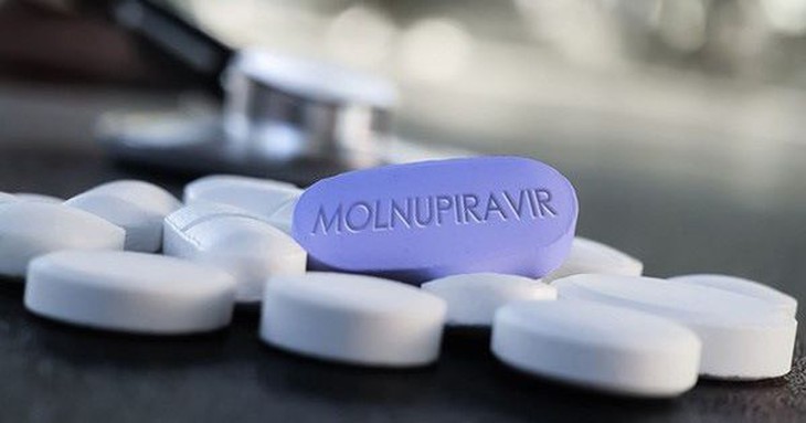 Không nên tự ý dùng các thuốc kháng virus điều trị COVID-19 - Ảnh 1.
